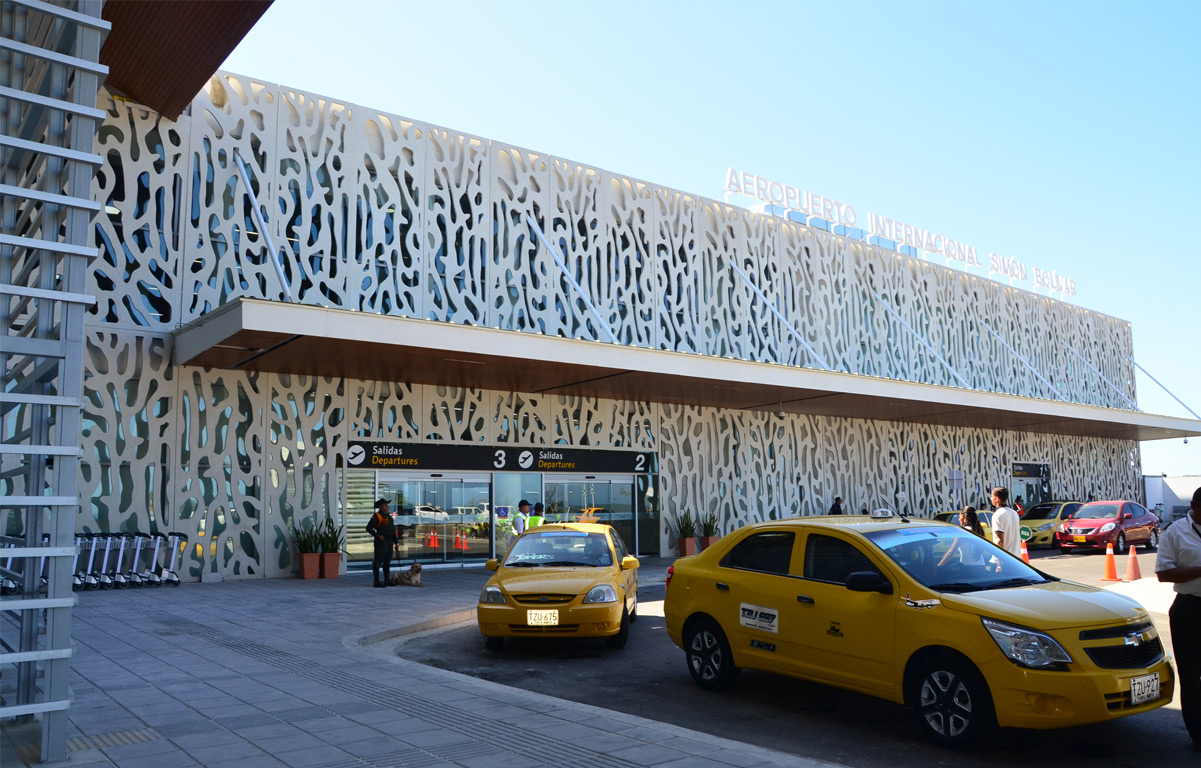 Transfer In-Out (Hoteles Zona: Pozos colorados, Rodadero, Bello Horizonte, Playa Dormida)